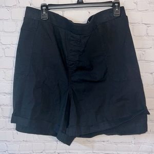 4X New with tags. Elastic comfort waist. Black shorts. Big side pockets.…